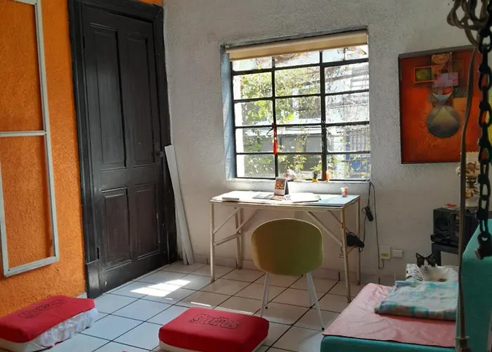 En Casa Rustica En Colonia Roma Norte Homestay Mexico City